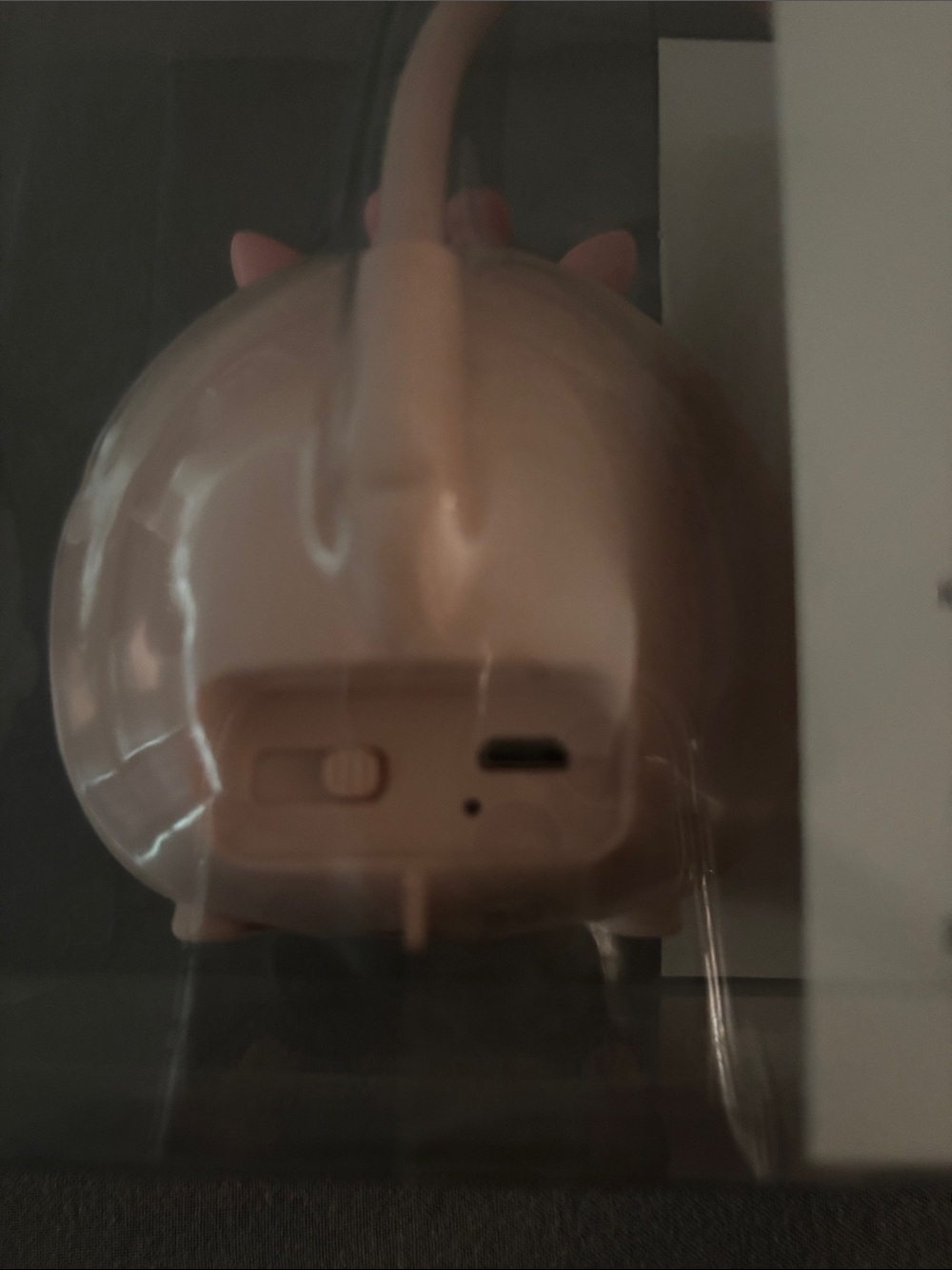 LED Tabletop Lamp - Colorchanging Pink Animal - Picture 5 of 7